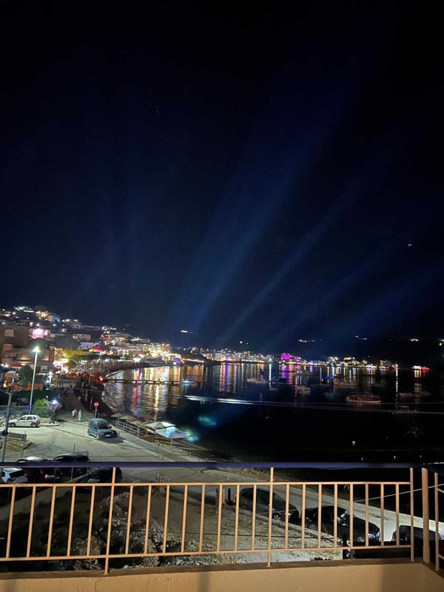Viktora'S House Apartment Himare Bagian luar foto