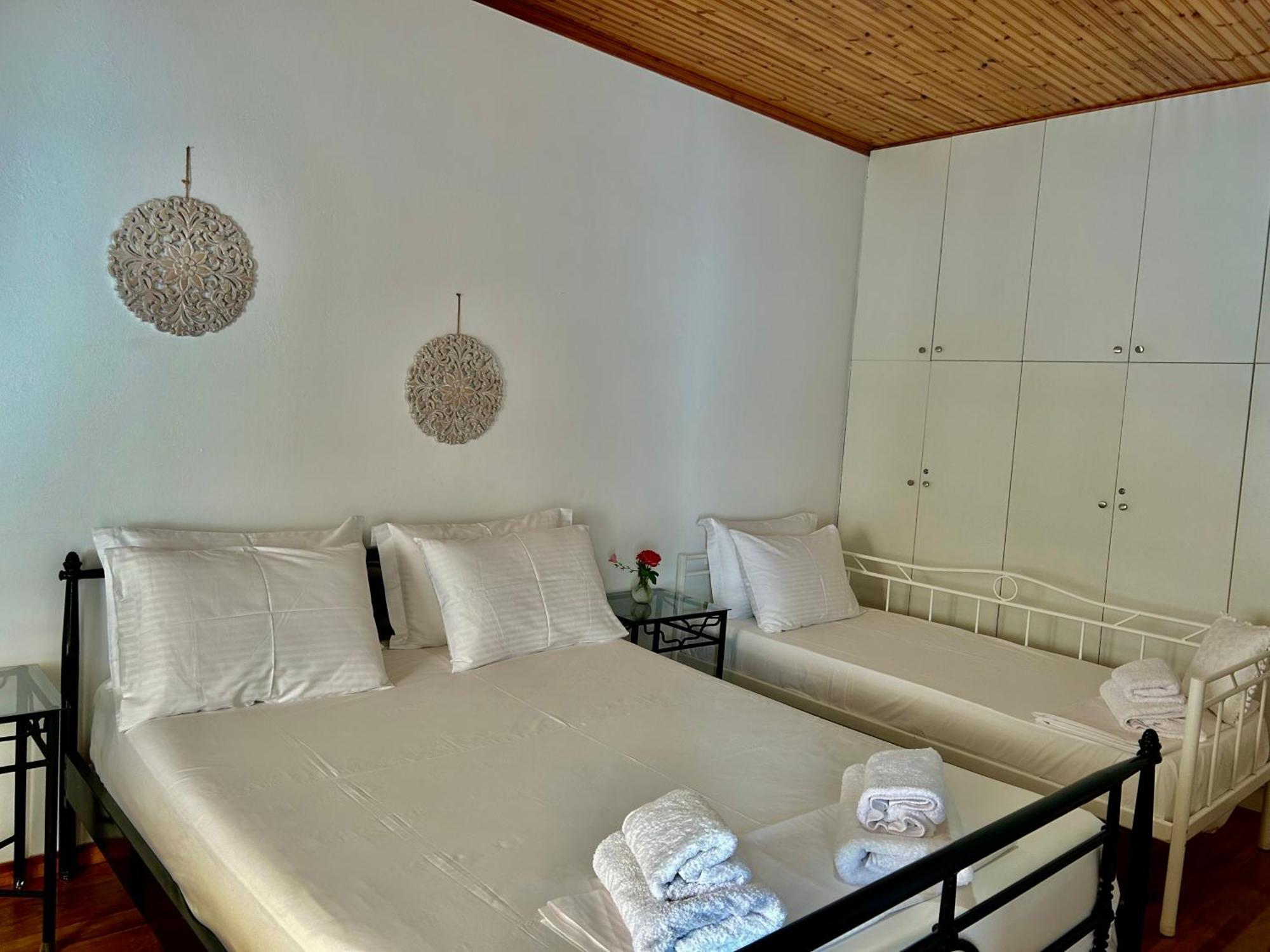 Viktora'S House Apartment Himare Bagian luar foto